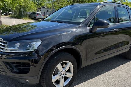 VW Touareg 242.500 km 10.990 &euro; Vilsbiburg 84137