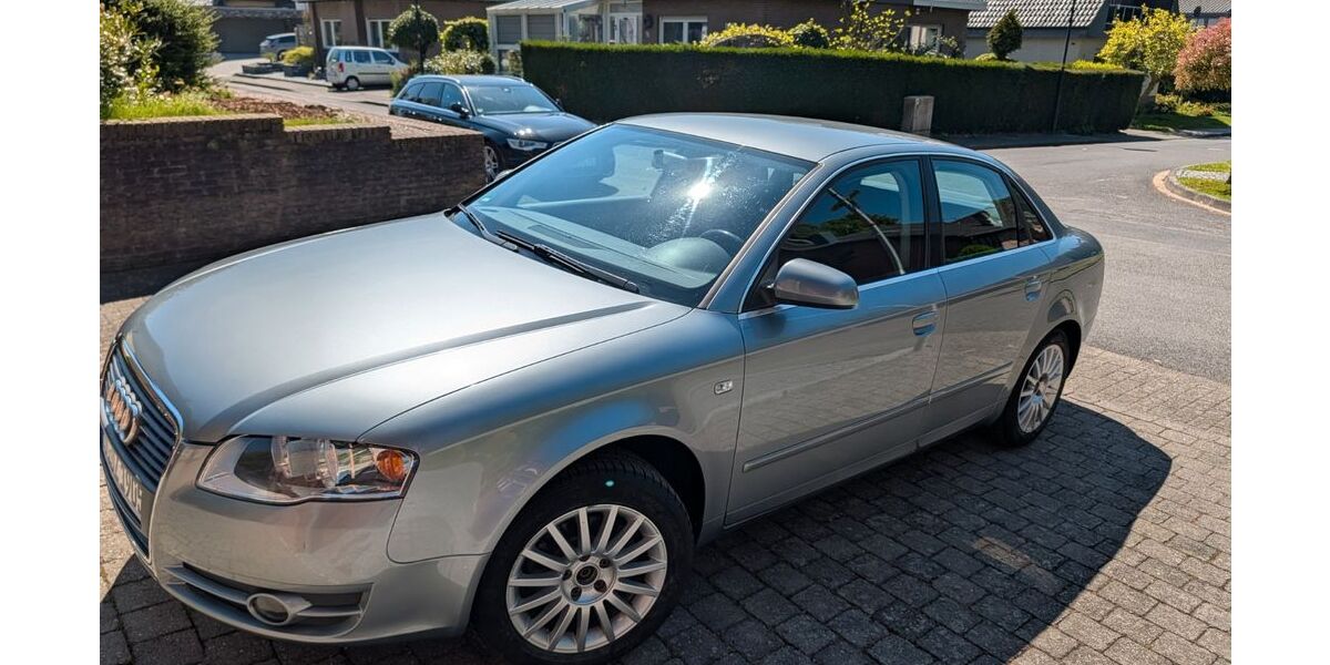 Audi A4 105.282 km 5.600 &euro; Selfkant 52538
