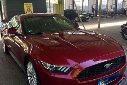 Ford Mustang 54.000 km 27.900 &euro; Karlsruhe 76185