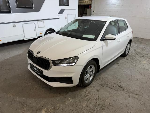 Skoda Fabia 41.700 km 17.990 &euro; Würzburg 97074