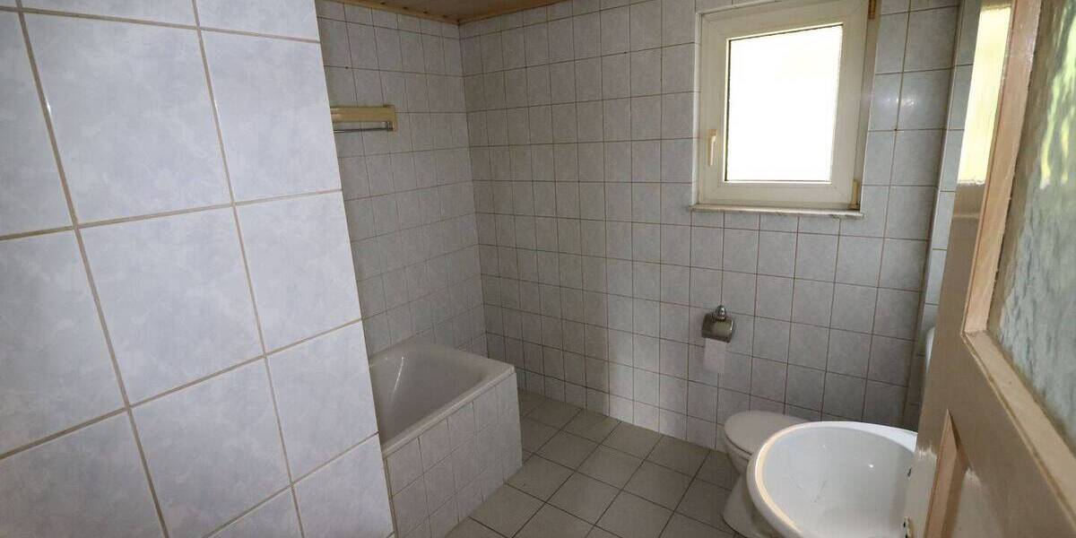 Mehrfamilienhaus, Wohnhaus Leutershausen - 180.000&euro; | Angebot:25667198