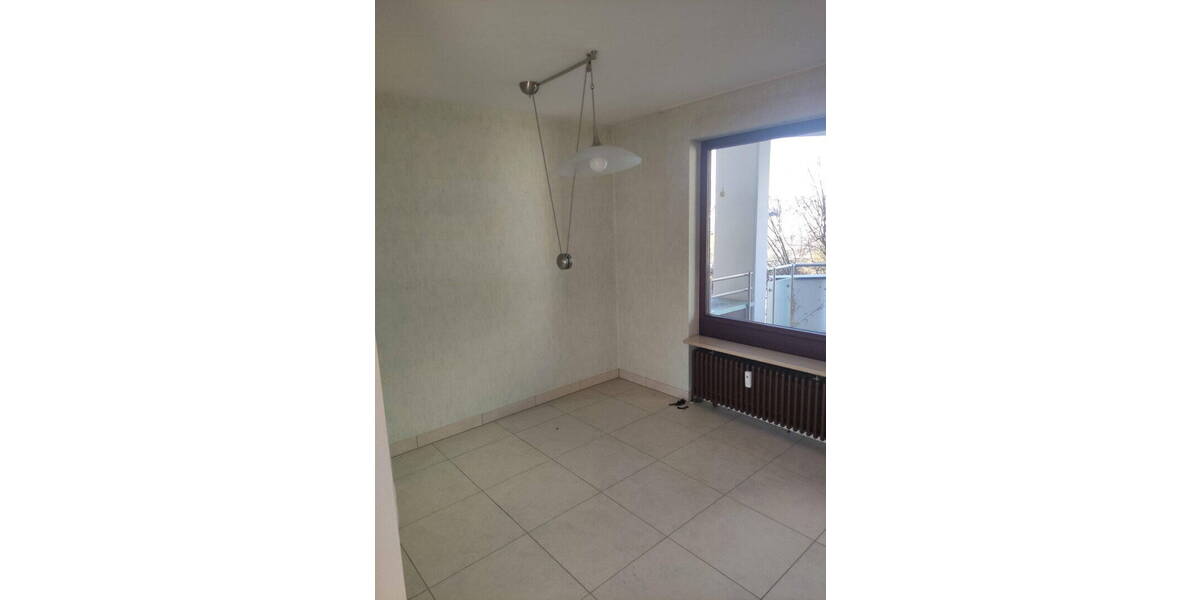 Etagenwohnung Korntal-Münchingen Korntal - 3 Zimmer, 92 m&sup2;, 350.000&euro; | Angebot:26253581