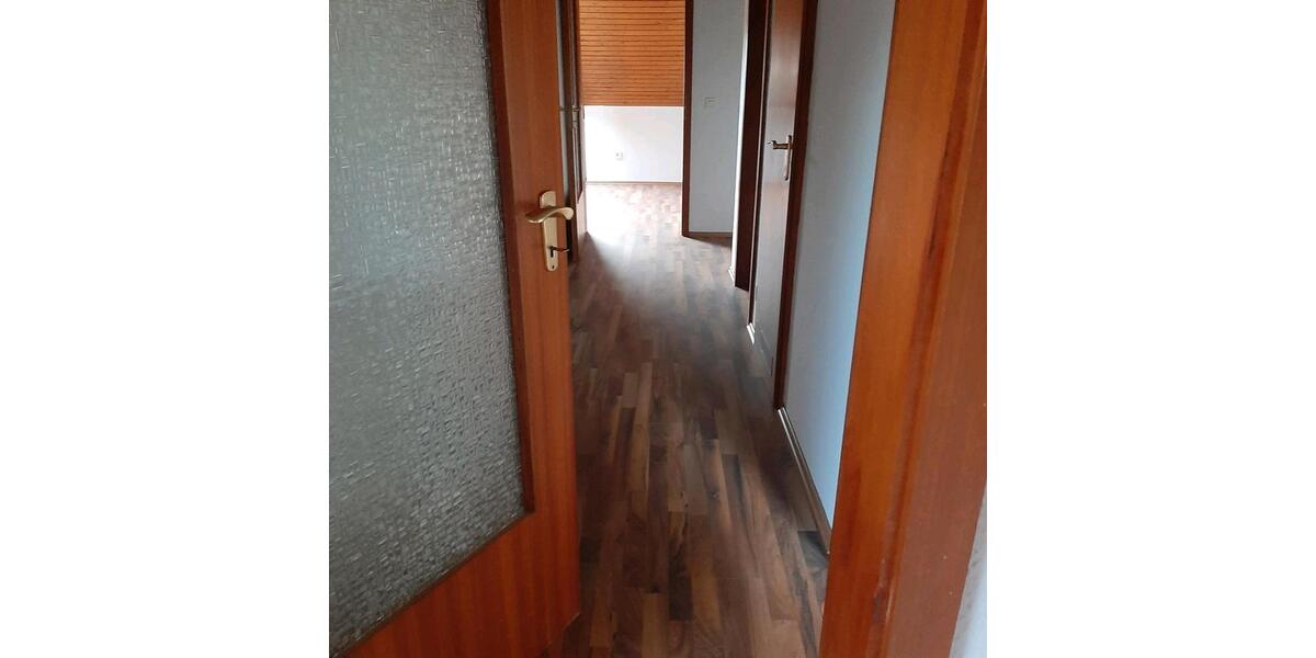 Dachgeschoßwohnung Geldern - 2.5 Zimmer, 57 m&sup2;, 640&euro; | Angebot:24853265