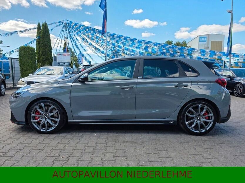 i30
