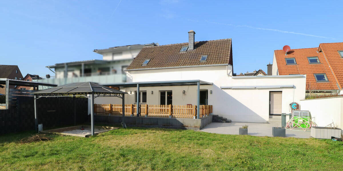 Mehrfamilienhaus, Wohnhaus Dormagen / Straberg Straberg - 1 Zimmer, 176 m&sup2;, 525.000&euro; | Angebot:26346304