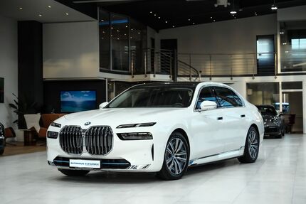 BMW i7 24.023 km 73.980 &euro; Köln 51147