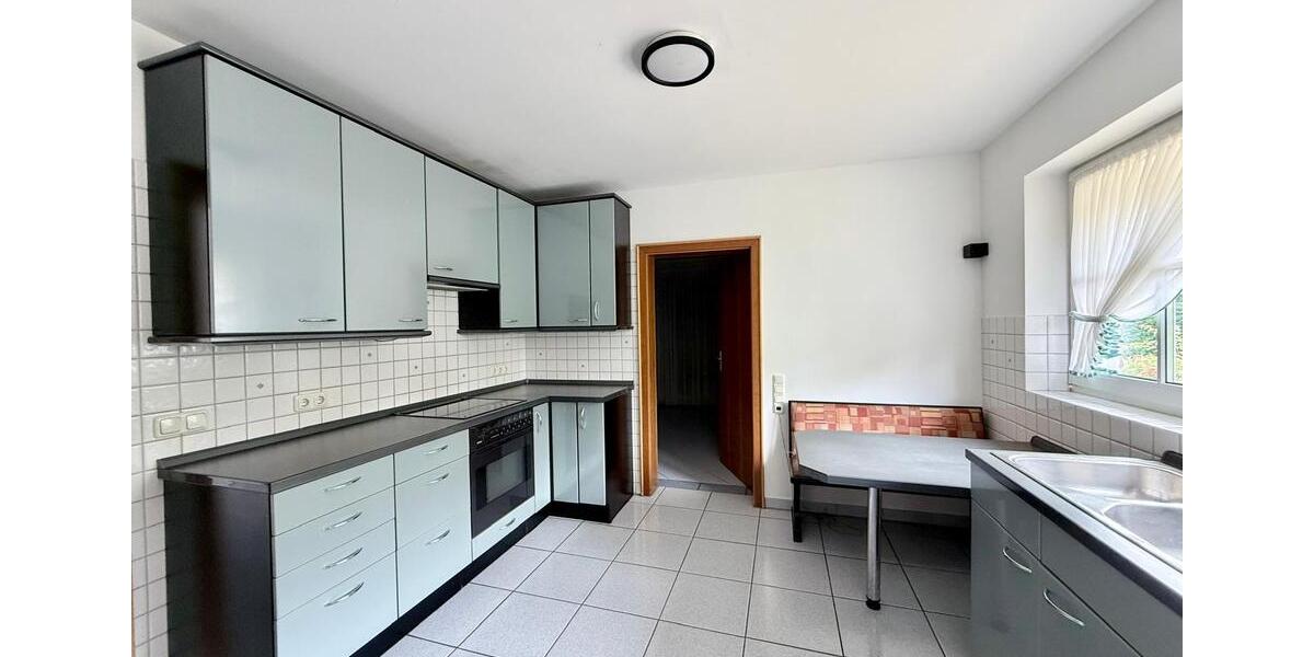 Einfamilienhaus Neuss Allerheiligen - 8 Zimmer, 175 m&sup2;, 3.000&euro; | Angebot:26548062