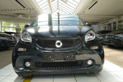 Smart ForTwo 8.181 km 27.190 &euro; Magdeburg 39130