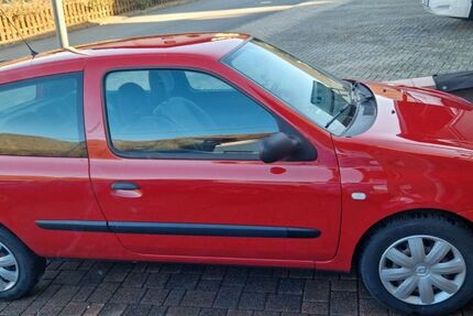 Renault Clio 130.000 km 2.300 &euro; Schuld 53520