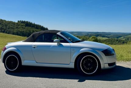Audi TT 225.000 km 9.300 &euro; Angelburg 35719