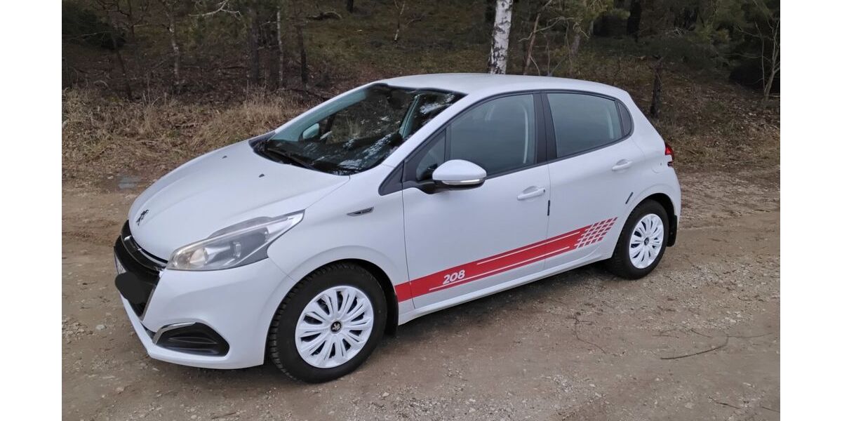 Peugeot 208 97.500 km 5.300 &euro; Velden 91235