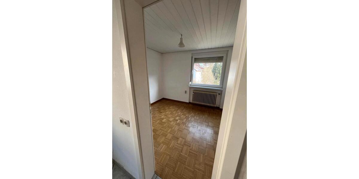 Etagenwohnung Schramberg - 5 Zimmer, 119 m&sup2;, 1.000&euro; | Angebot:25405696