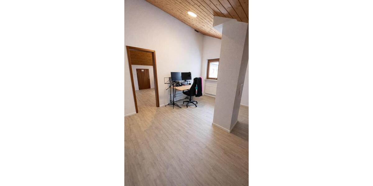 Dachgeschoßwohnung Bad Säckingen - 2.5 Zimmer, 80 m&sup2;, 750&euro; | Angebot:26326730