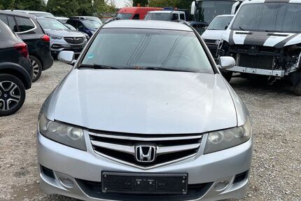 Honda Accord 251.378 km 1.999 &euro; Barsbüttel 22885