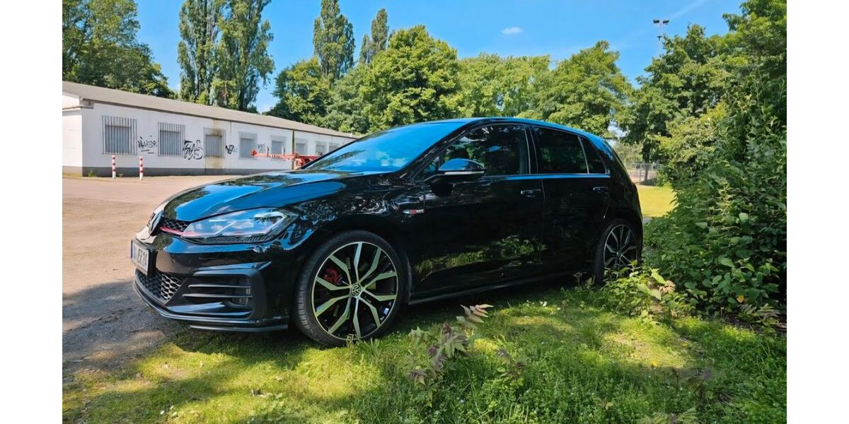 VW Golf 98.000 km 21.000 &euro; Koblenz 56330