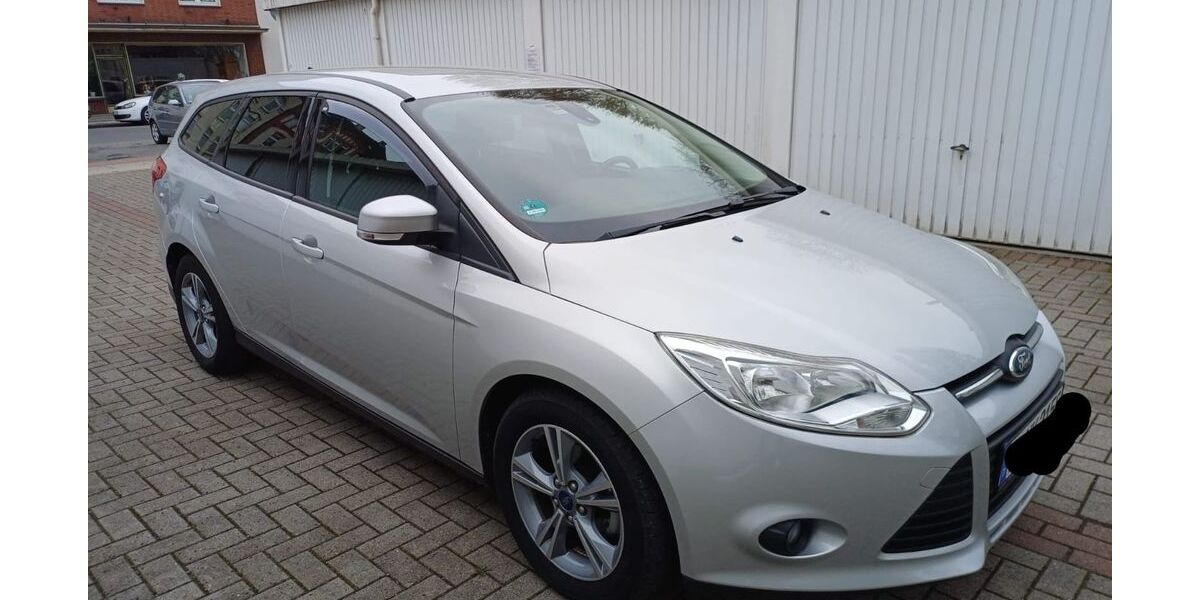 Ford Focus 31.300 km 7.200 &euro; Duisburg 47055