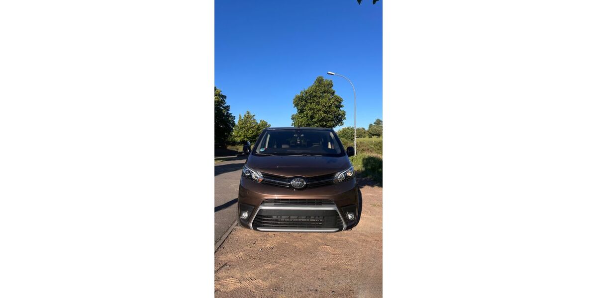 Toyota Proace (Verso) 23.294 km 42.000 &euro; Groitzsch 04539