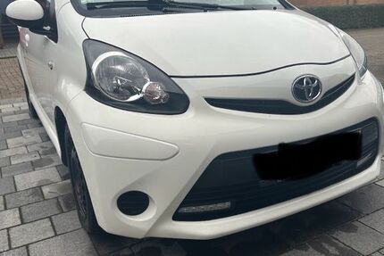 Toyota Aygo (X) 88.000 km 3.700 &euro; Herzberg 37412
