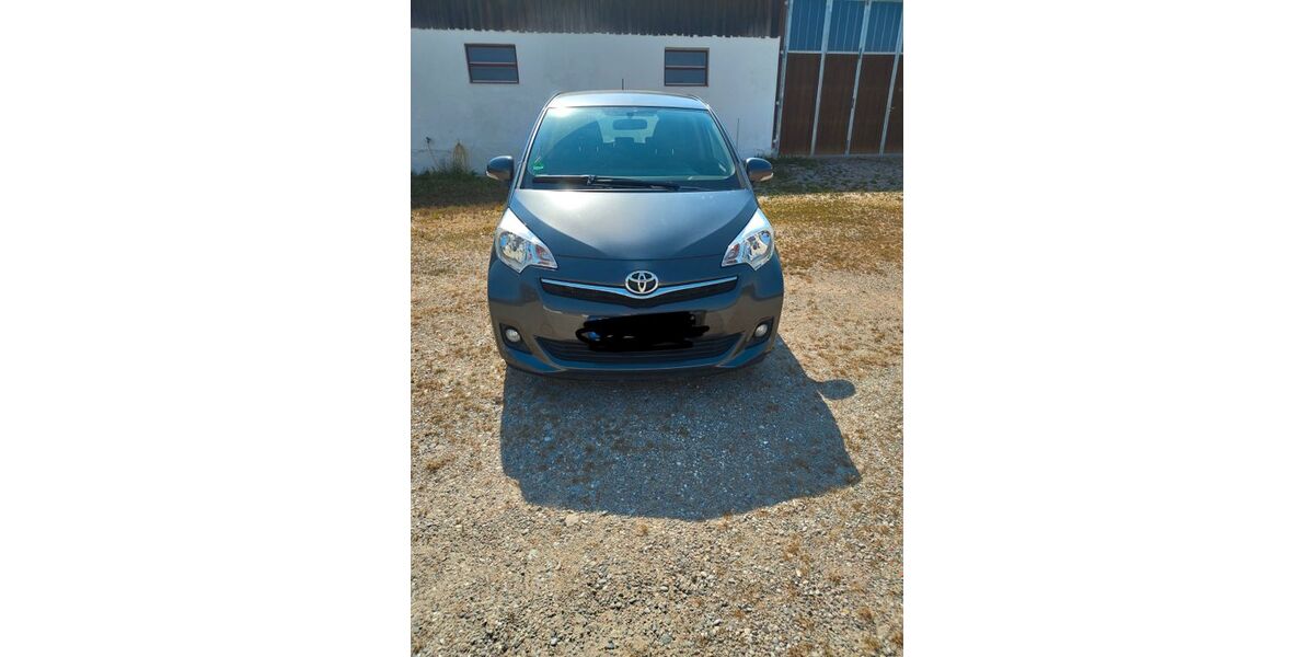 Toyota Verso-S 52.000 km 7.999 &euro; Wurmsham 84189