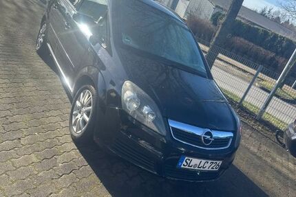 Opel Zafira 230.000 km 1.999 &euro; harrisllee 24955