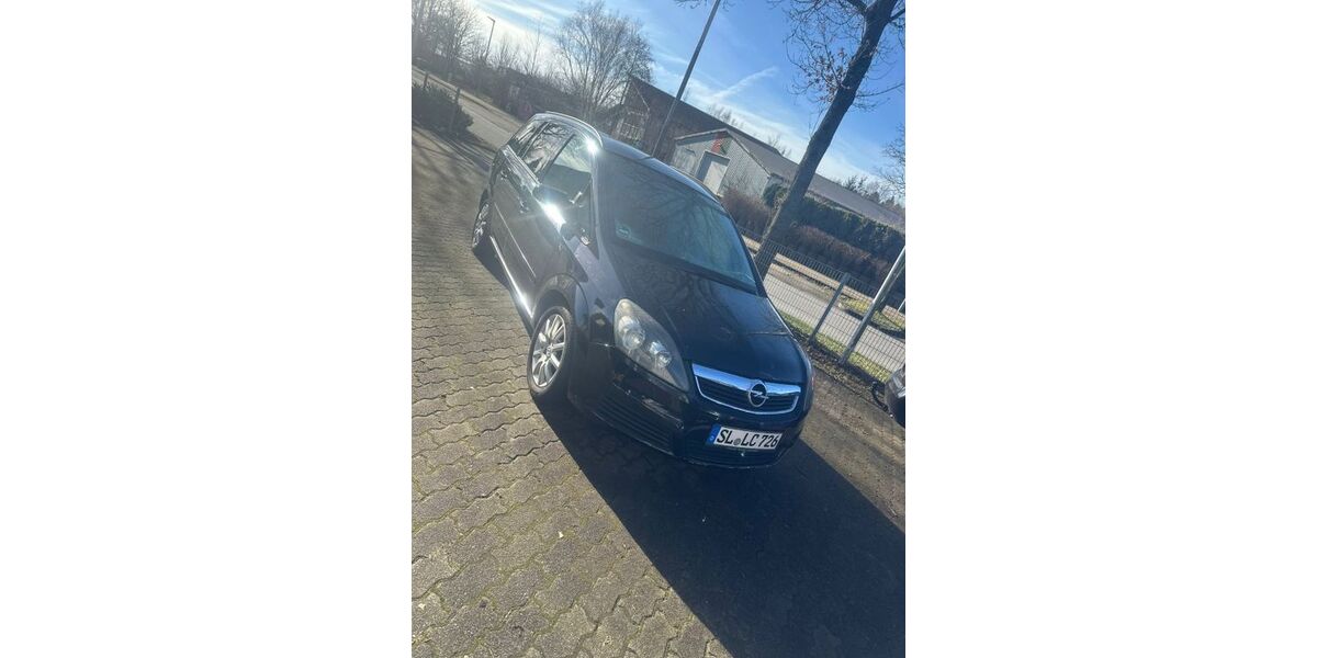 Opel Zafira 230.000 km 2.700 &euro; harrisllee 24955