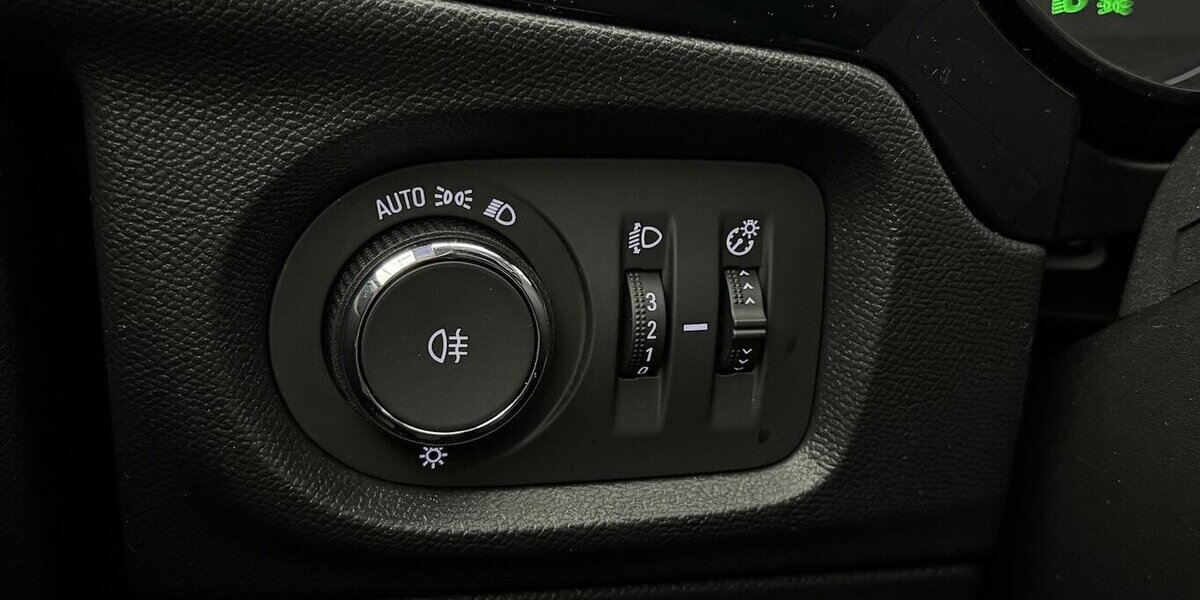 Opel Corsa 1.2 Edition Carplay Kamera DAB 33.340 km 11.720 &euro; Lich 35423