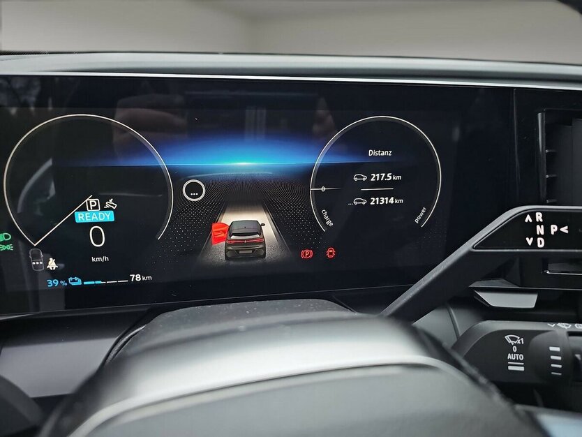 Renault Megane E-Tech Electric Equilibr+ 16300 .- Netto 21.313 km 19.397 € Schwalbach/Taunus 65824