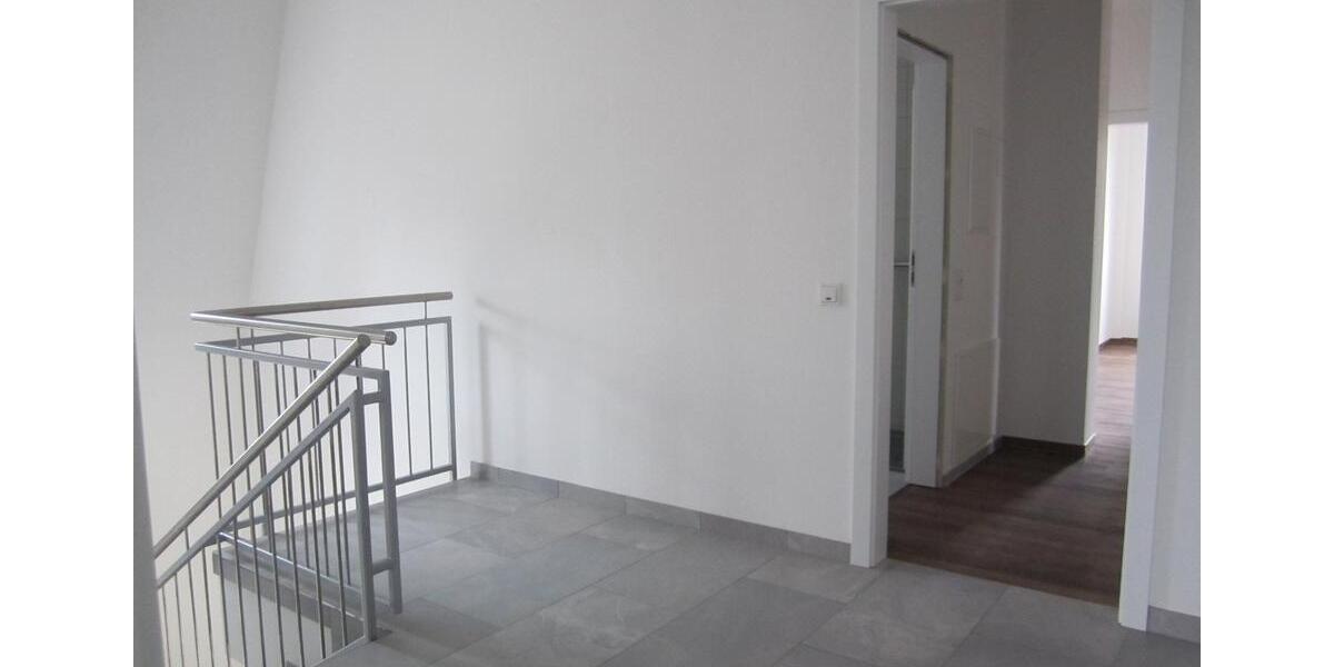 Etagenwohnung Rotenburg an der Fulda - 2.5 Zimmer, 72 m&sup2;, 650&euro; | Angebot:25513222