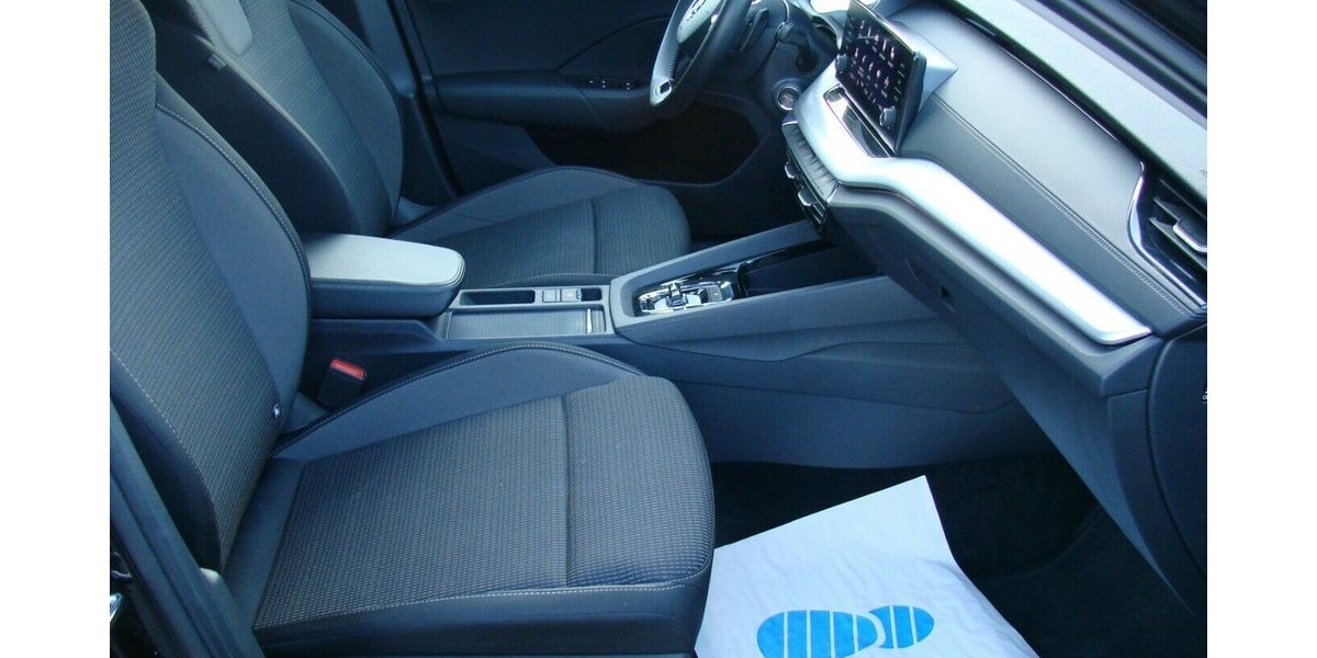 Skoda Octavia 2.0TDI Selection LED Tempomat Spurhalteass 56.838 km 25.980 &euro; Falkensee 14612