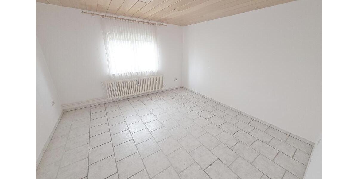 Erdgeschoßwohnung Niederkassel - 3 Zimmer, 57 m&sup2;, 749&euro; | Angebot:26279227