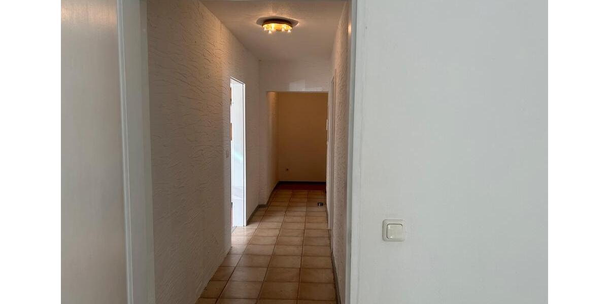 Erdgeschoßwohnung Cadolzburg - 3 Zimmer, 73 m&sup2;, 220.000&euro; | Angebot:26681156