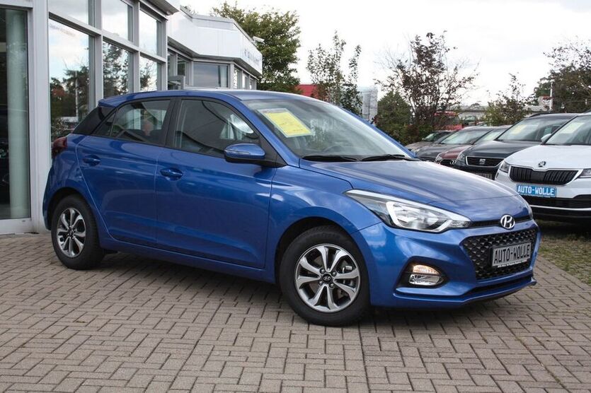 i20