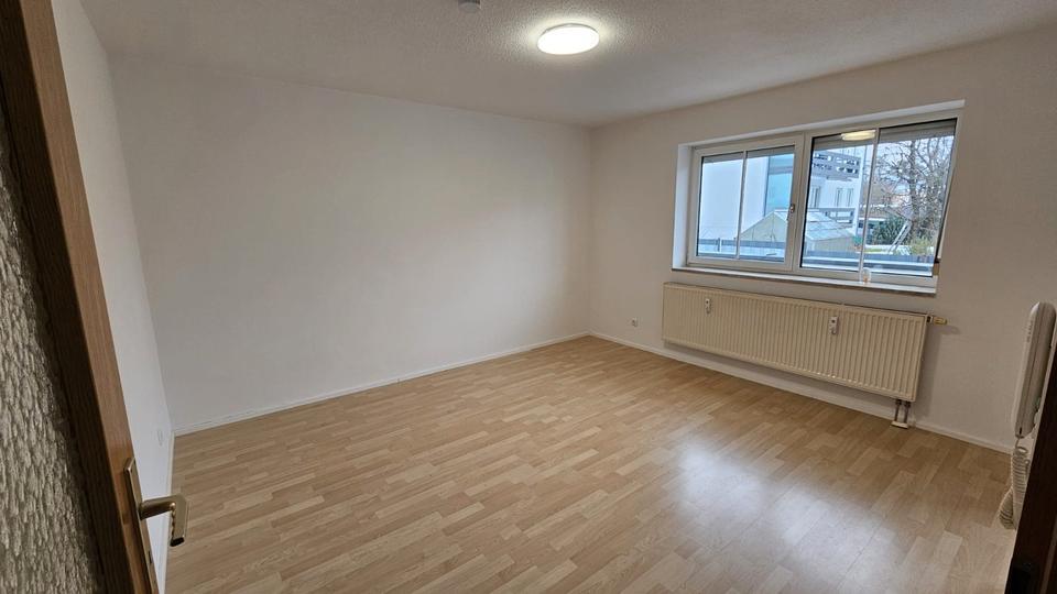 Etagenwohnung Deggendorf - 1 Zimmer, 23 m&sup2;, 340&euro; | Angebot:26395855