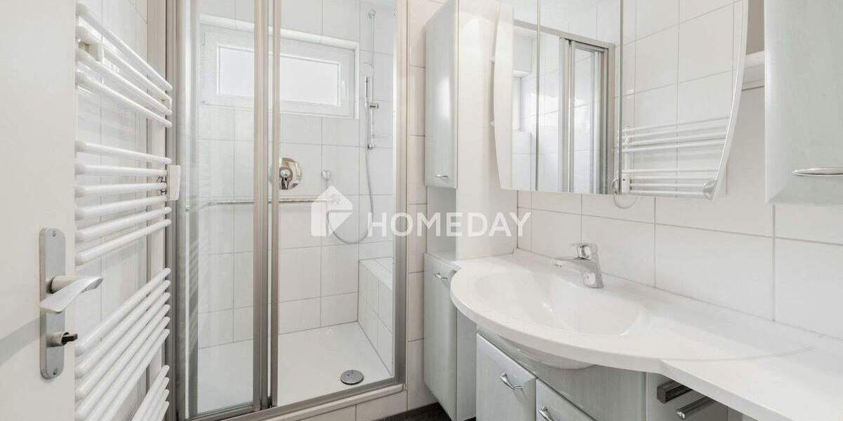 Sofort verfügbar: Gepflegte 4-Zimmer-Wohnung mit Balkon in Stuttgart-Fasanenhof 4 zimmer