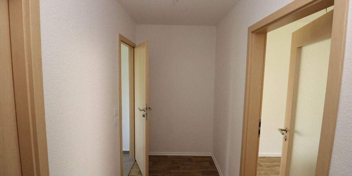 Hier kocht der Chef noch selbst...neu sanierte 2-RW mit Einbauküche, Dusche u. Balkon!!! 2 zimmer