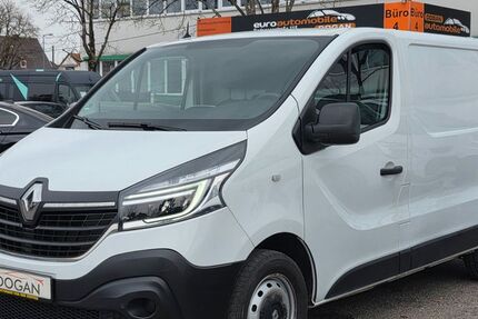 Renault Trafic 98.998 km 14.900 &euro; München 81243