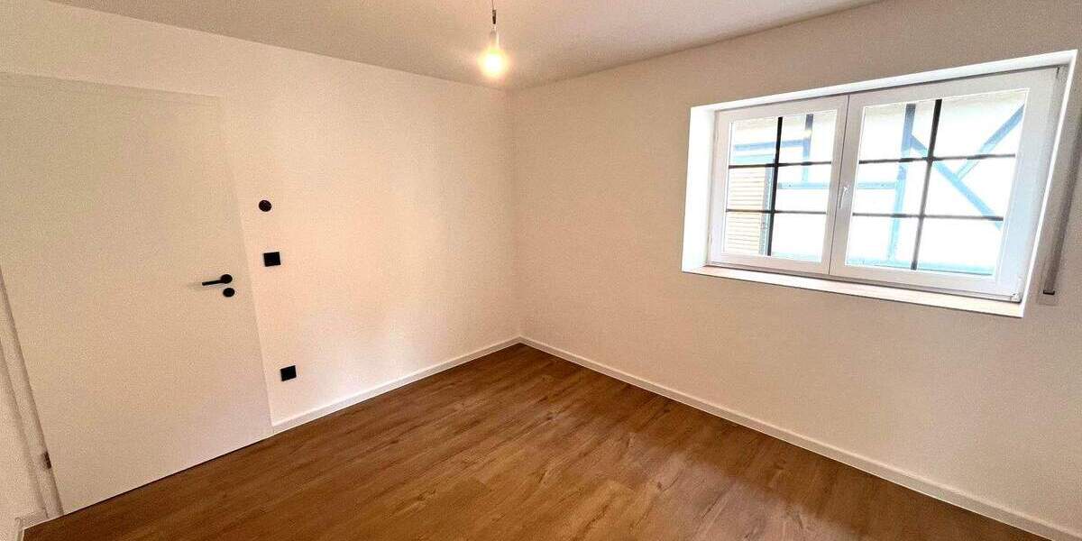 Zimmer Nußbaum - 3 Zimmer, 85 m&sup2;, 950&euro; | Angebot:25683777