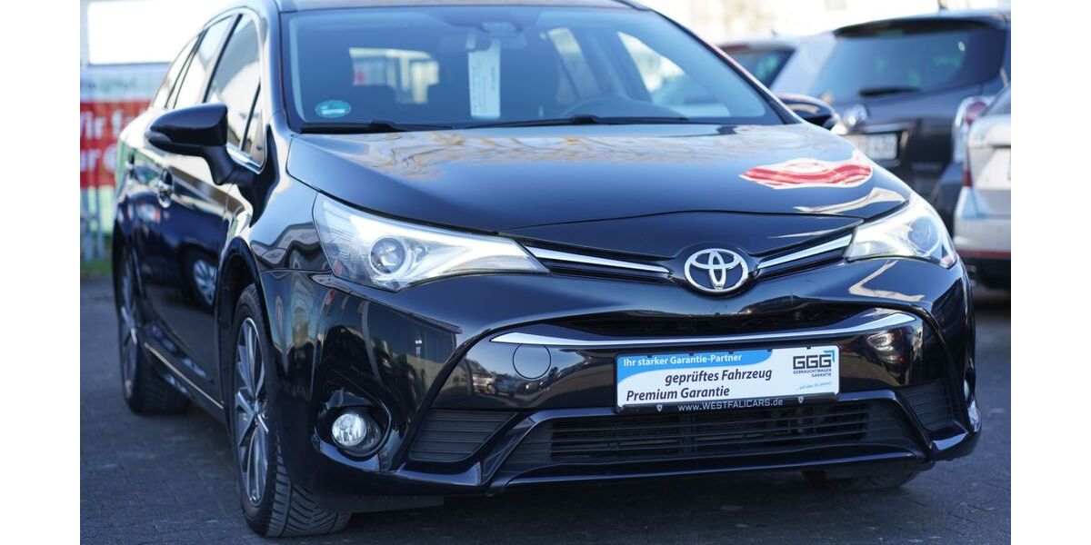 Toyota Avensis 198.211 km 7.800 &euro; Rheda-Wiedenbrück 33378