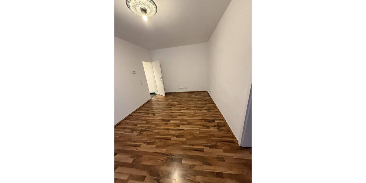Mehrfamilienhaus, Wohnhaus Wiesbaden Klarenthal - 2 Zimmer, 59 m&sup2;, 818&euro; | Angebot:26411714