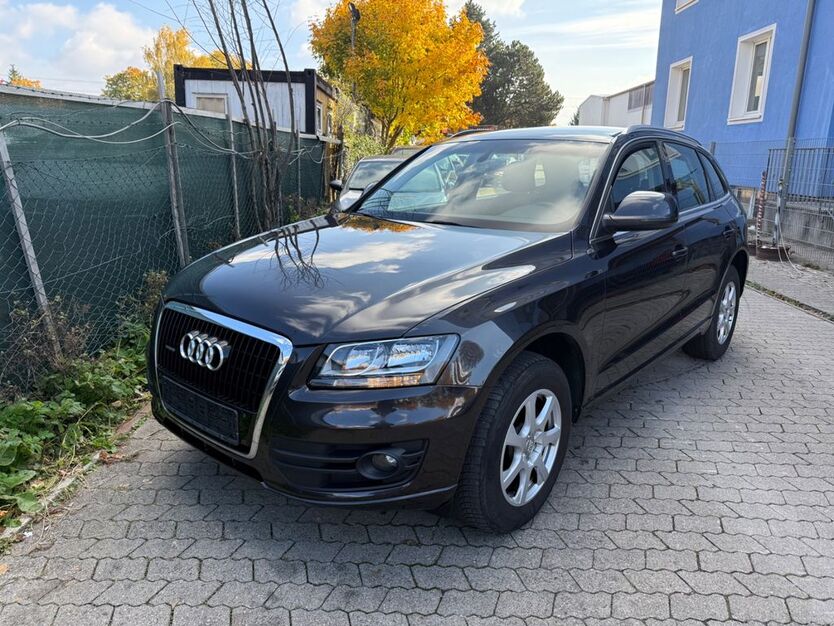 Audi Q5 236.587 km 7.900 € München 81243