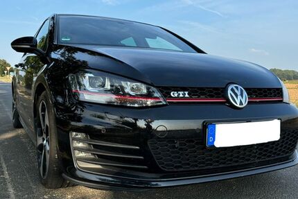 VW Golf 142.000 km 17.990 &euro; Aldenhoven 52457