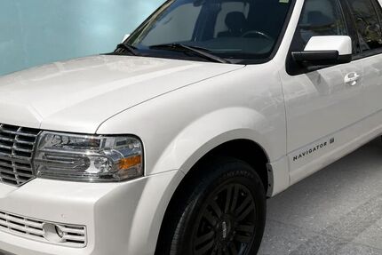 Lincoln Navigator 290.000 km 7.990 &euro; Nürnberg 90411