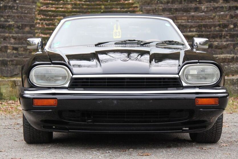 XJS