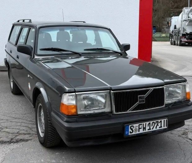 Volvo 240 342.000 km 8.500 &euro; Stuttgart 70327