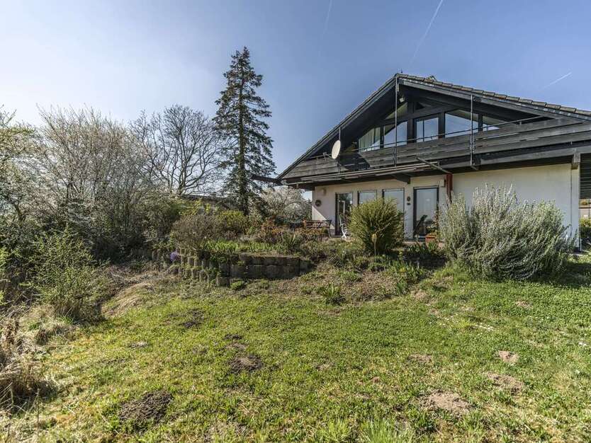 Haus zum Kaufen in Wiesbaden 935.000 € 201.62 m²
