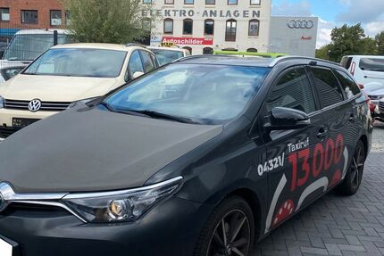 Toyota Auris 378.000 km 5.999 € Hamburg 20537