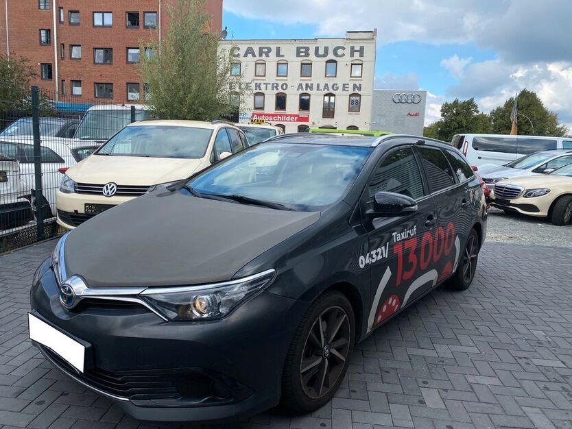Toyota Auris 378.000 km 5.999 € Hamburg 20537
