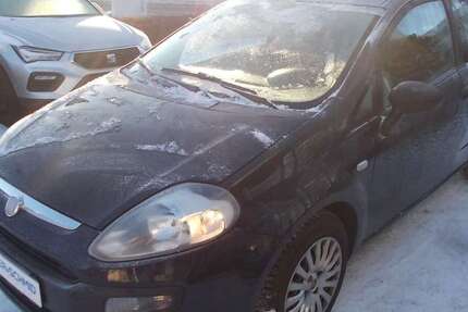 Fiat Punto 110.181 km 2.590 &euro; RIESA 01587