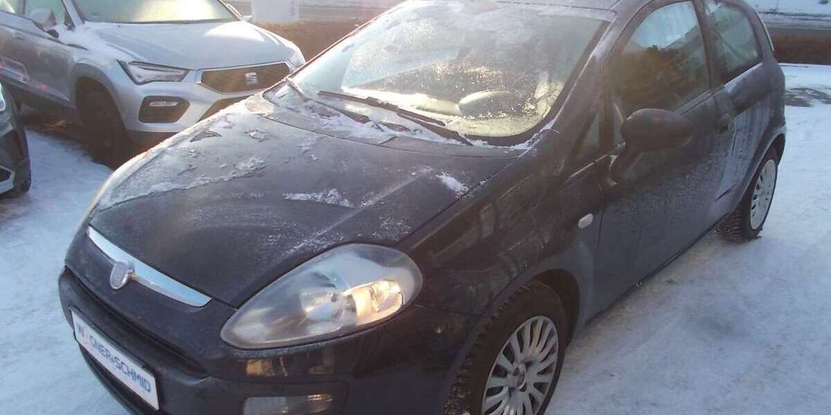 Fiat Punto 110.181 km 2.590 &euro; RIESA 01587