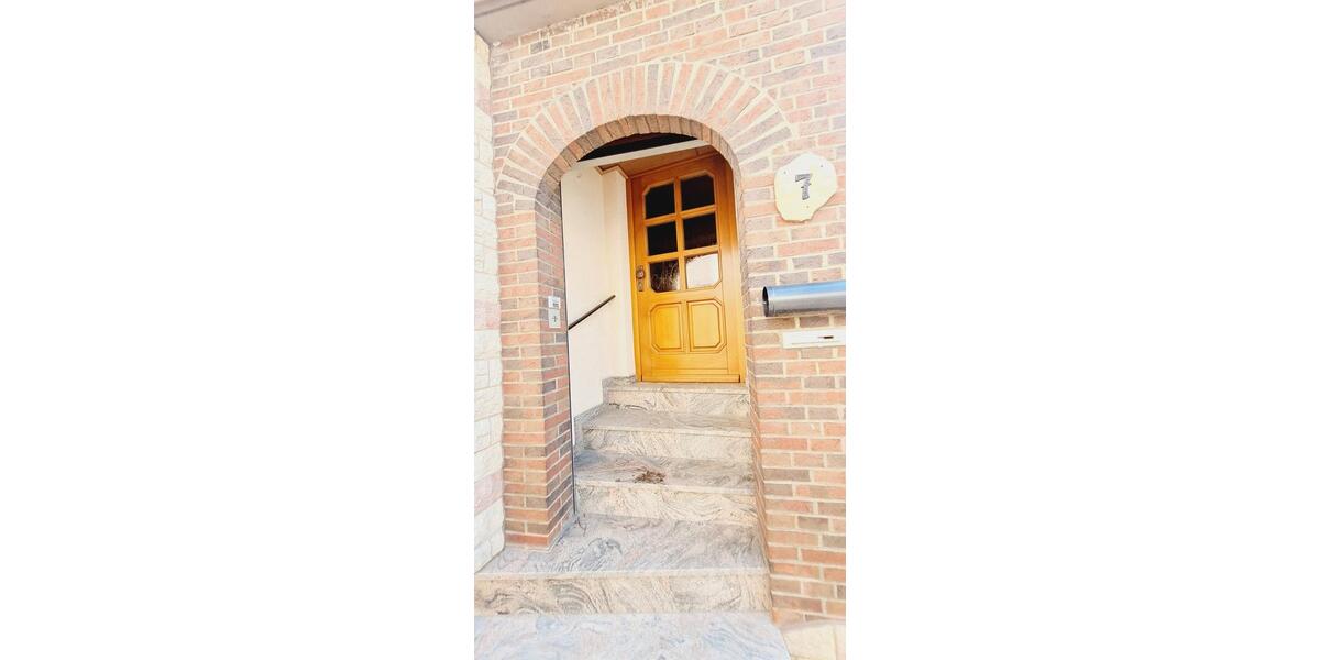 Einfamilienhaus Bebra - 11 Zimmer, 254 m&sup2;, 342.900&euro; | Angebot:26765126